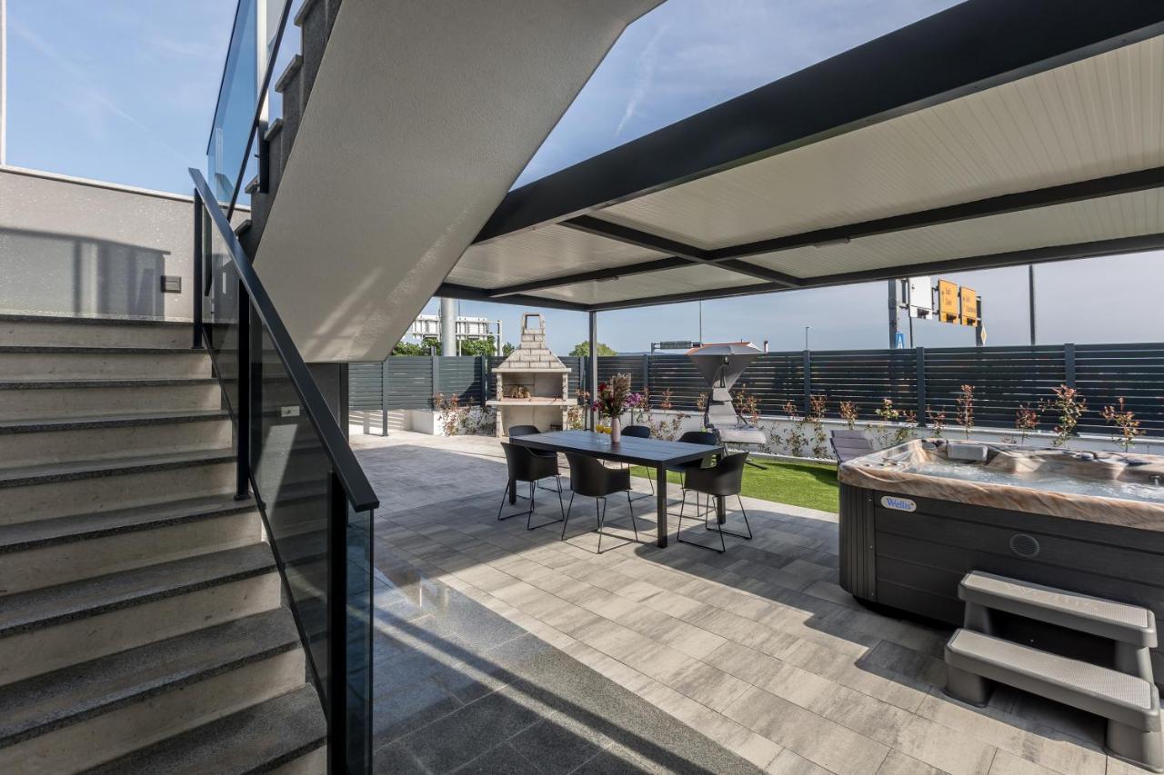 Luxury Apartments Katarina Kaštela Esterno foto