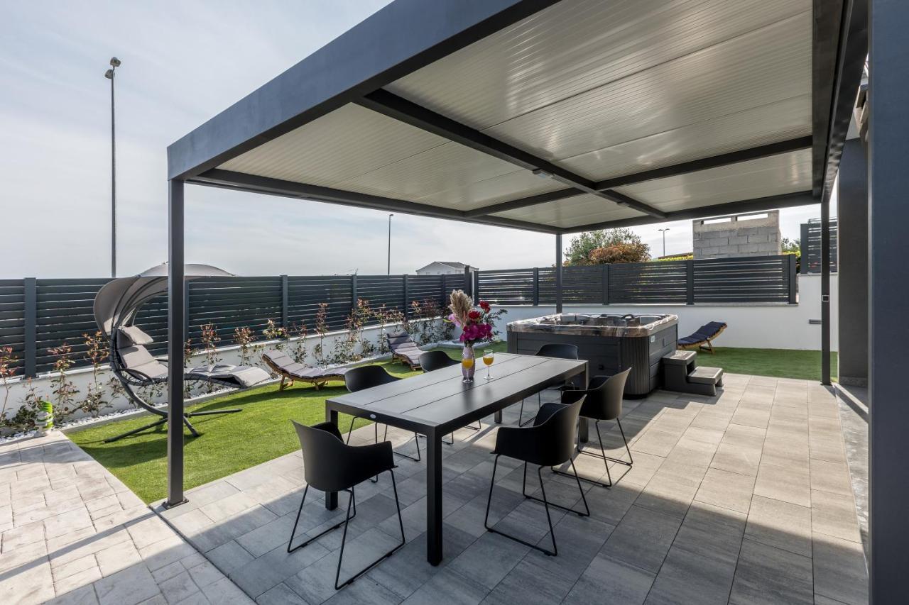Luxury Apartments Katarina Kaštela Esterno foto